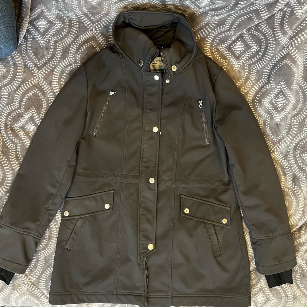 Nautica Gray Coat/Jacket Women’s Size Large. Stay Dry and Warm!